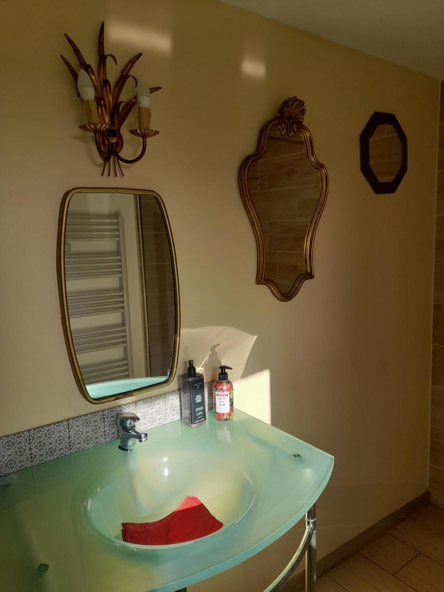 Le Cottage كروزون المظهر الخارجي الصورة